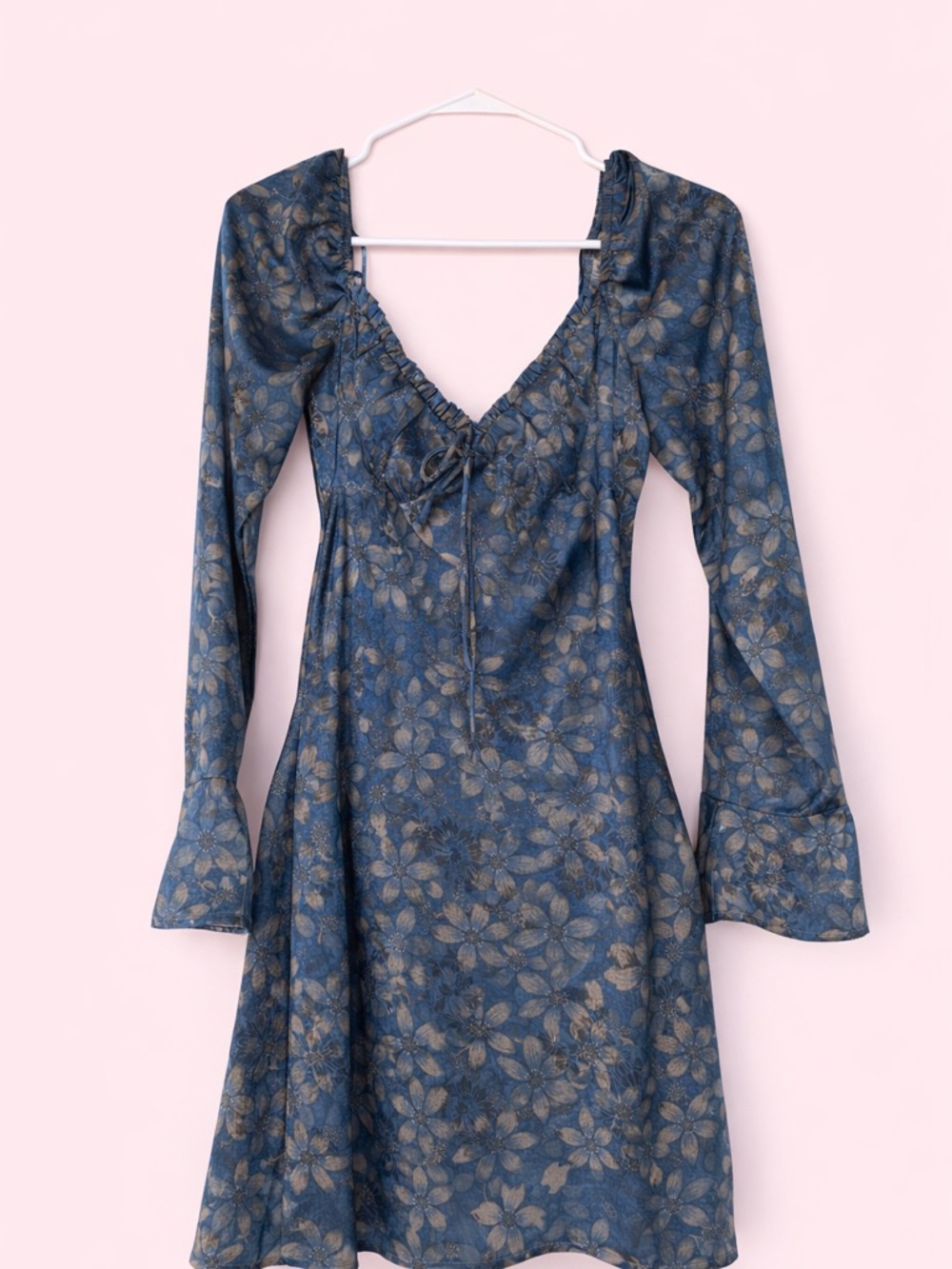 Bailey Rose Blue Floral Long-Sleeve V-Neck Tie Dress